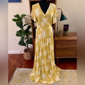Lulus Yellow Floral Wrap Dress Size L